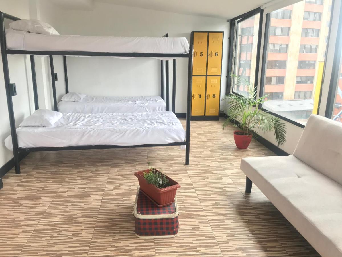Hostal - Hotel - Apartaestudios Amoblados Chapinero Las Mandarinas - Coworking Μπογκοτά Εξωτερικό φωτογραφία